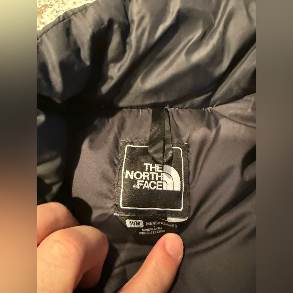 The North Face Gray Puffer Jacket - Picture 5 of 10